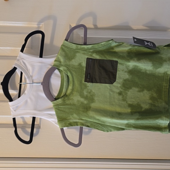 XERSION BRAND BOYS WHITE AND GREEN SUMMER TANK BUNDLE OF 2 SIZE XXS 4/5 - Picture 1 of 12